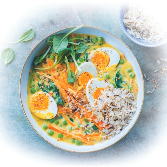 Curry bowl végétarien aux oeufs